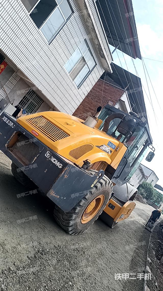 整机右后45°（设备外观及核心部件）