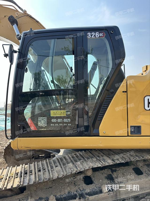 驾驶室整体（整机外观）