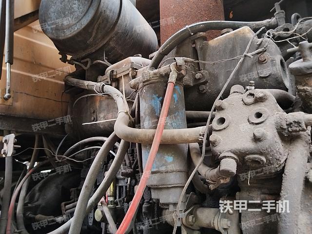 发动机右侧（整机外观及大件）