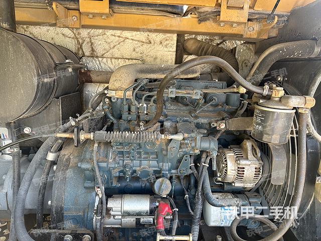 发动机整体俯视（整机外观）