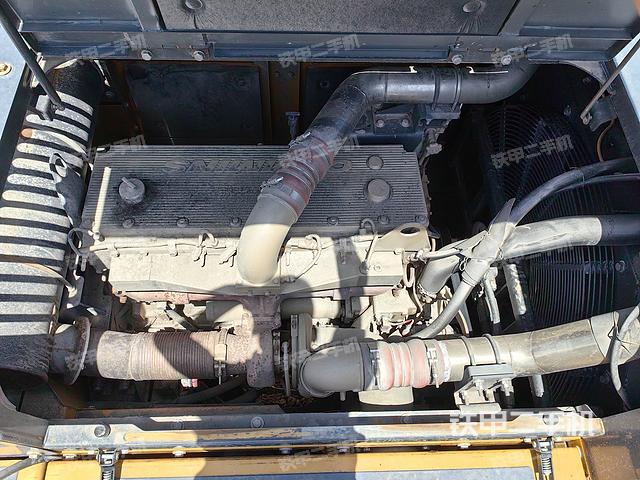 发动机整体俯视（整机外观）