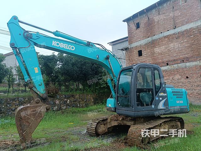 神钢SK140LC-8挖掘机