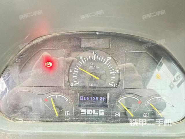 驾驶室工作台（整机外观及大件）