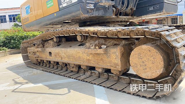 单侧履带整体（整机外观）