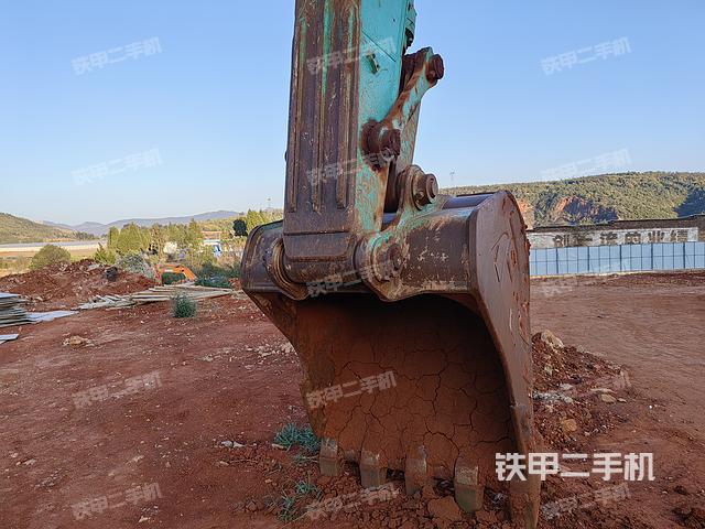 驾驶室整体（整机外观）