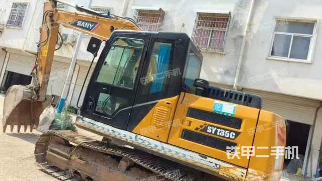 驾驶室整体（整机外观）