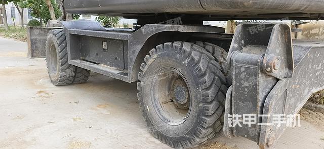 单侧履带整体（整机外观）