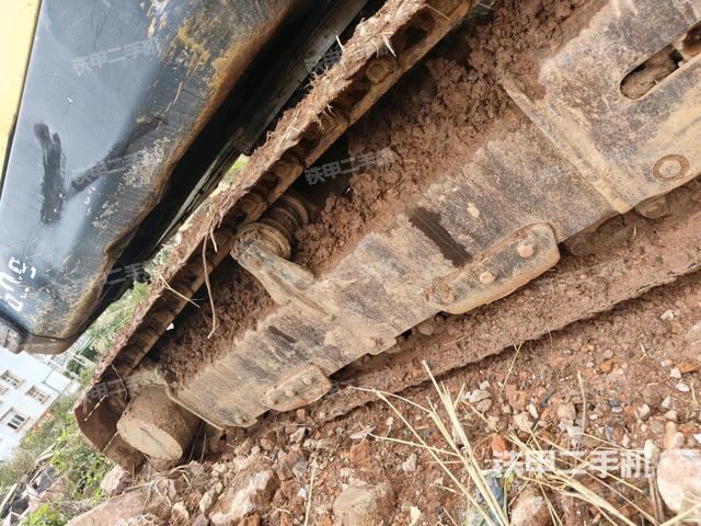 右導(dǎo)向輪（行走機(jī)構(gòu)）