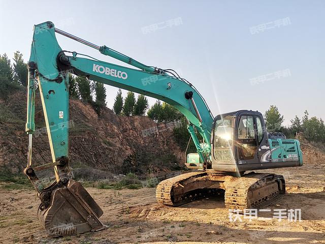 驾驶室整体（整机外观）