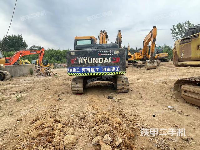 驾驶室顶部（整机外观）