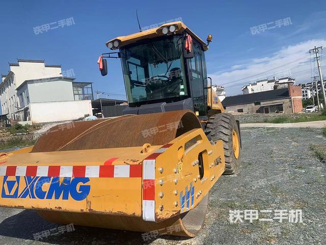 徐工XS265JS壓路機(jī)
