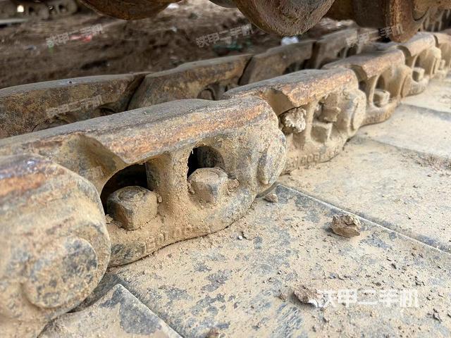 单侧履带整体（整机外观）