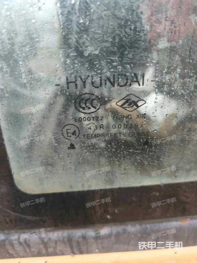 后窗玻璃角標(biāo)（駕駛室部分）