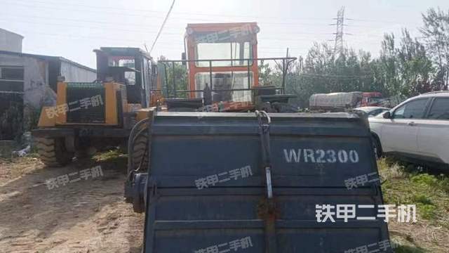 整机右后45°（设备外观及核心部件）