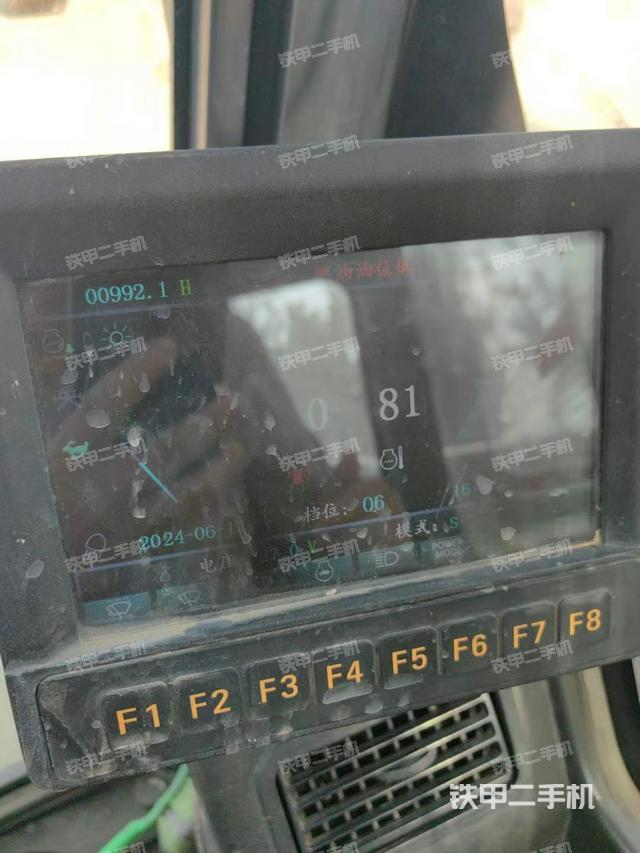 驾驶室整体（整机外观）