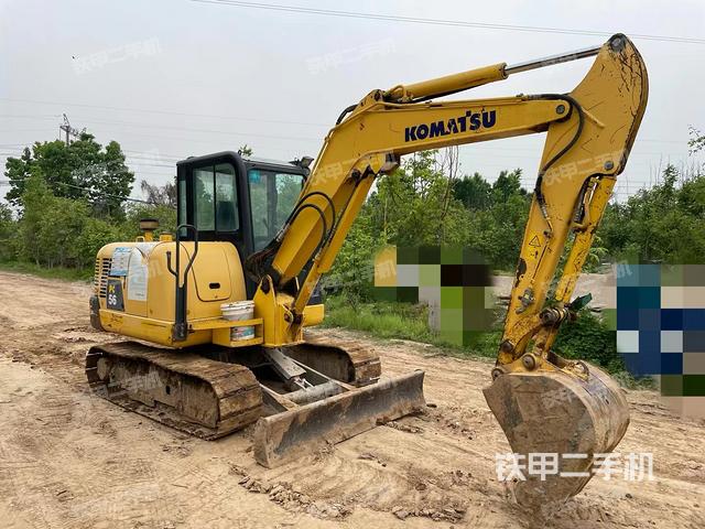 驾驶室顶部（整机外观）