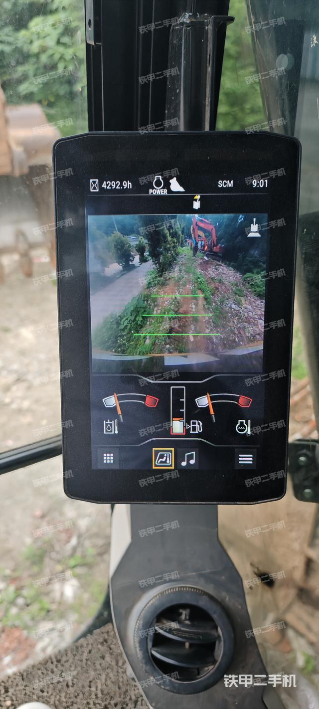 驾驶室整体（整机外观）