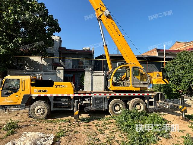 整机左侧（设备外观及核心部件）