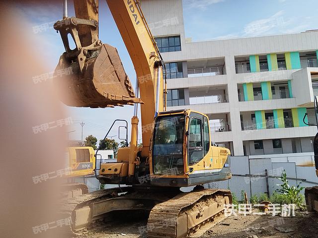 现代R275LC-9T挖掘机
