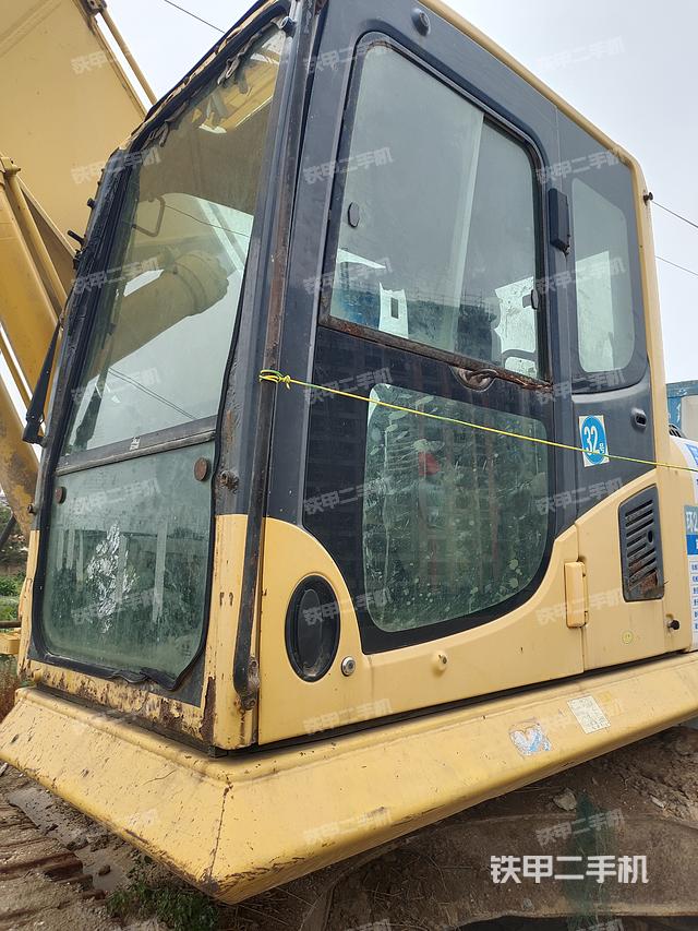 驾驶室整体（整机外观）