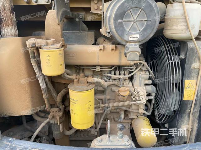 发动机整体俯视（整机外观）