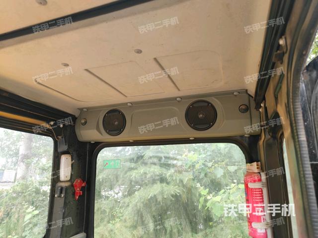 頂棚整體(駕駛室部分) 頂棚整體(駕駛室部分)