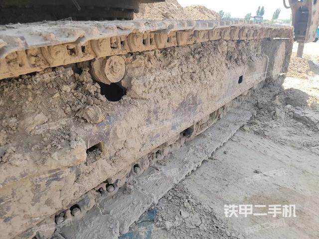 单侧履带整体（整机外观）