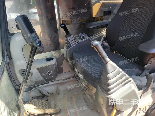 驾驶室整体（整机外观）