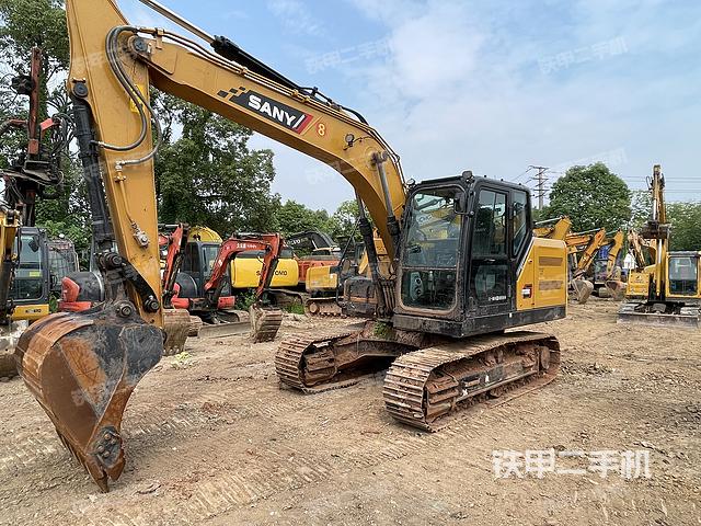 三一重工SY135C-10挖掘机