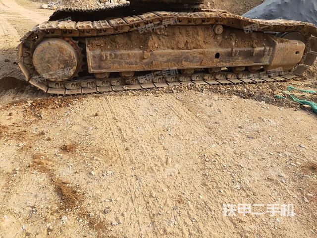 右側履帶整體(行走機構) 右側履帶整體(行走機構)