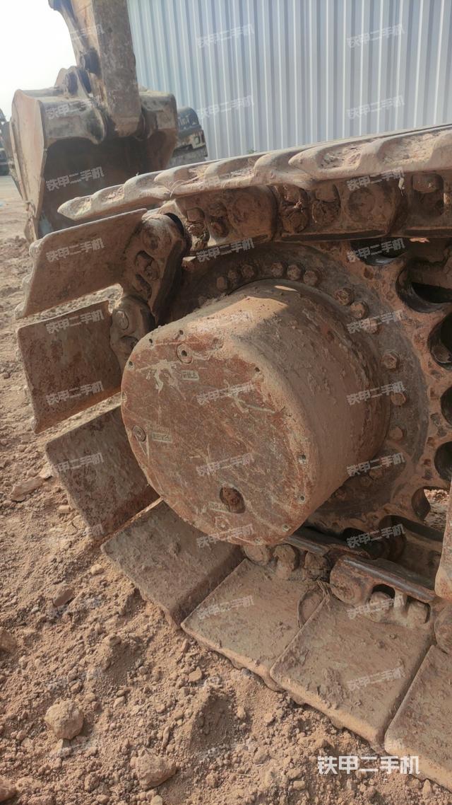 单侧履带整体（整机外观）