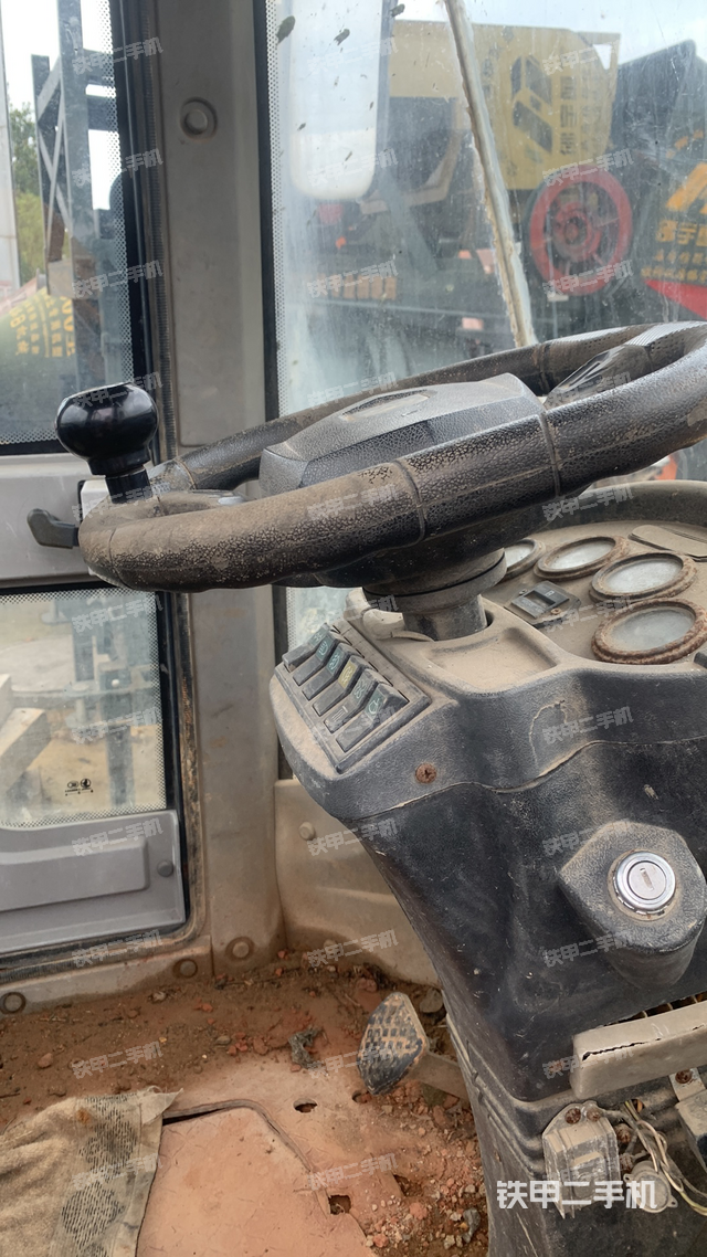 驾驶室工作台（整机外观及大件）