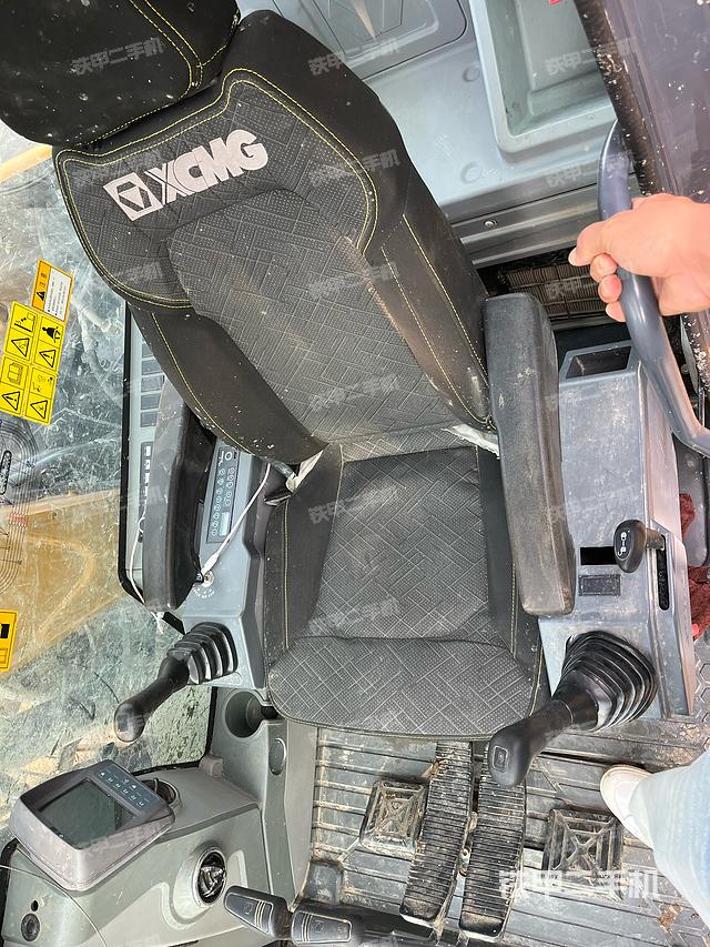 驾驶室整体（整机外观）