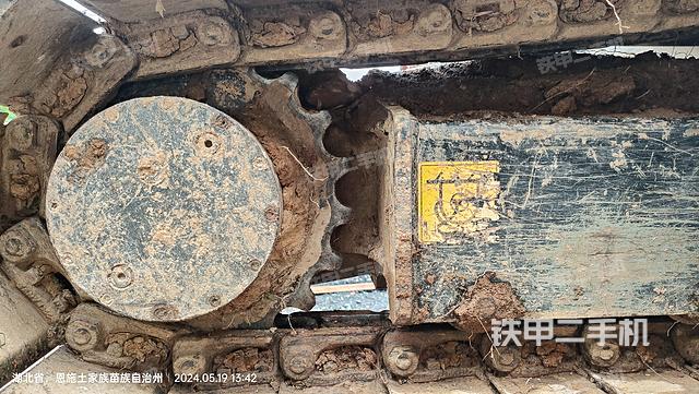 单侧履带整体（整机外观）