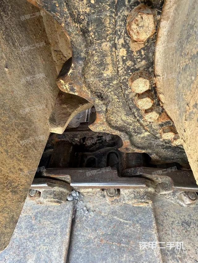 单侧履带整体（整机外观）