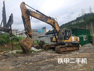 上海雷沃重工FR260E挖掘机实拍图片