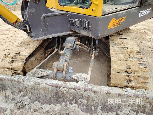 驾驶室整体（整机外观）