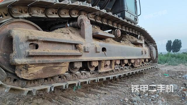 单侧履带整体（整机外观）