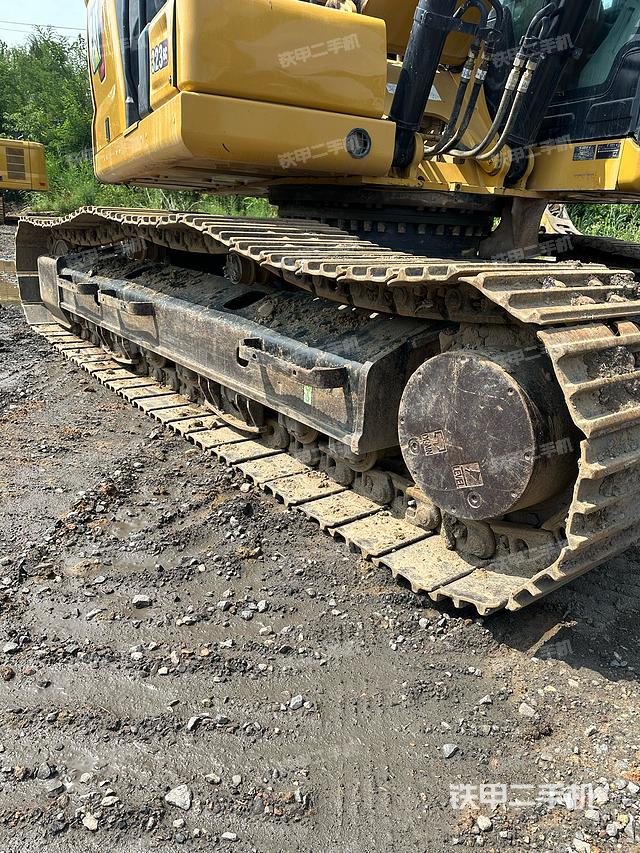 单侧履带整体（整机外观）