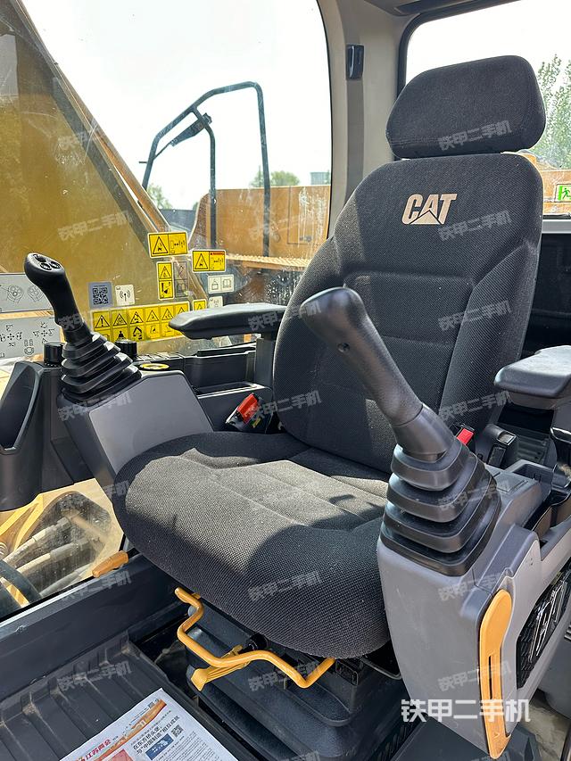 驾驶室整体（整机外观）