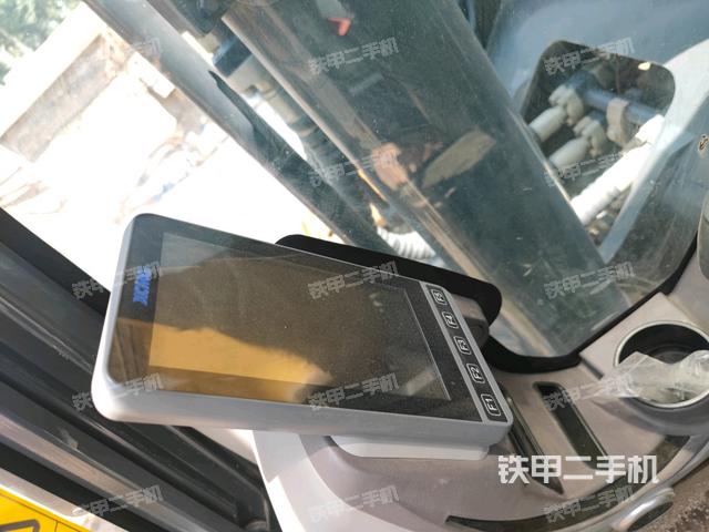 显示屏 （驾驶室部分）