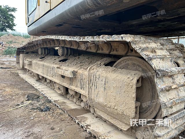 单侧履带整体（整机外观）