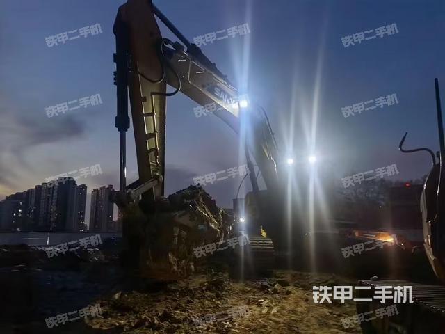 三一重工SY365H挖掘机
