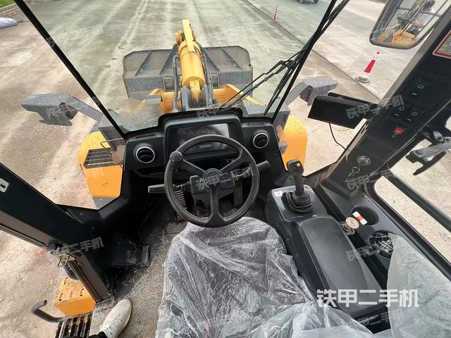 驾驶室工作台（整机外观及大件）