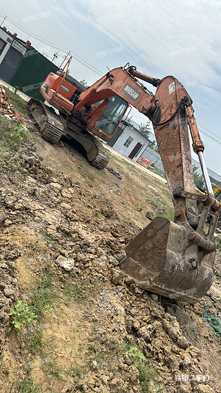 信阳市出售 斗山 DX215-9C 挖掘机