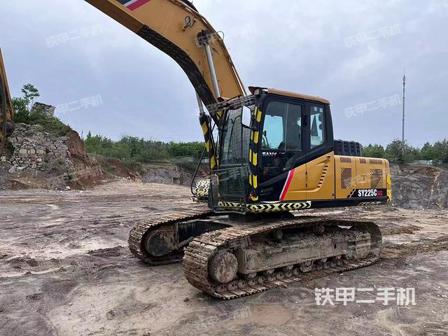 三一重工SY200C挖掘机