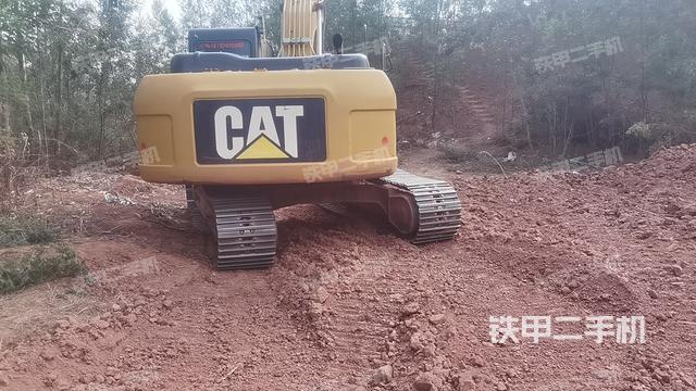 驾驶室顶部（整机外观）