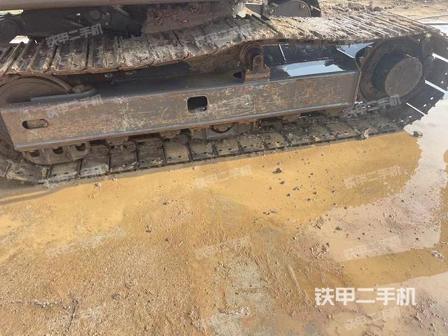 单侧履带整体（整机外观）