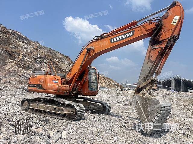 整机右后45°（整机外观）