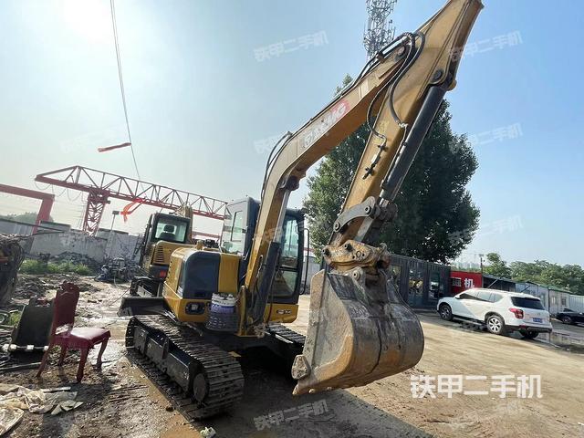 驾驶室整体（整机外观）